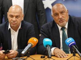 Кметът купува 100-октанов бензин за 1 450 000 лв на общината Кметът купува 100-октанов бензин за 1 450 000 лв на общината