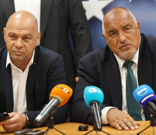 Кметът купува 100-октанов бензин за 1 450 000 лв на общината Кметът купува 100-октанов бензин за 1 450 000 лв на общината