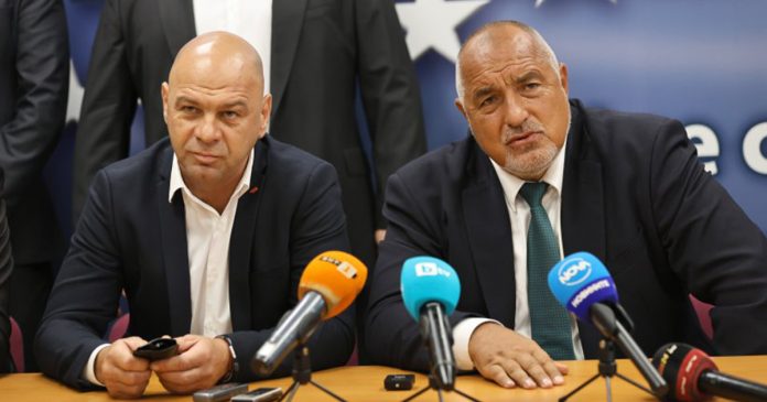 Кметът купува 100-октанов бензин за 1 450 000 лв на общината